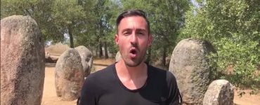 TUTTO IL TRONO DI SPADE IN 1:40 Sette stagioni del Trono di Spade riassunte…
