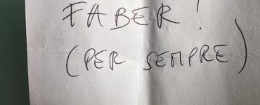 Vince la replica di ieri Faber De Andrè. Secondo posto per Francesco De Gregori.…