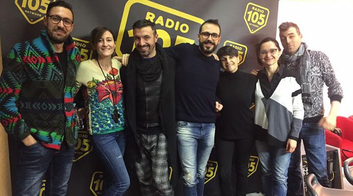 Bella diretta con gli amici di Radio 105. Ci vediamo dopo in teatro!