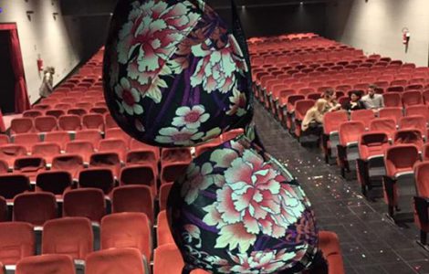 Basta fare un pezzo rock e fioccano i reggiseni!