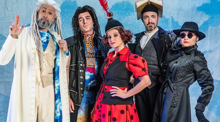 Ultime quattro repliche del tour de LA BIBBIA RIVEDUTA E SCORRETTA. Qui sotto la…